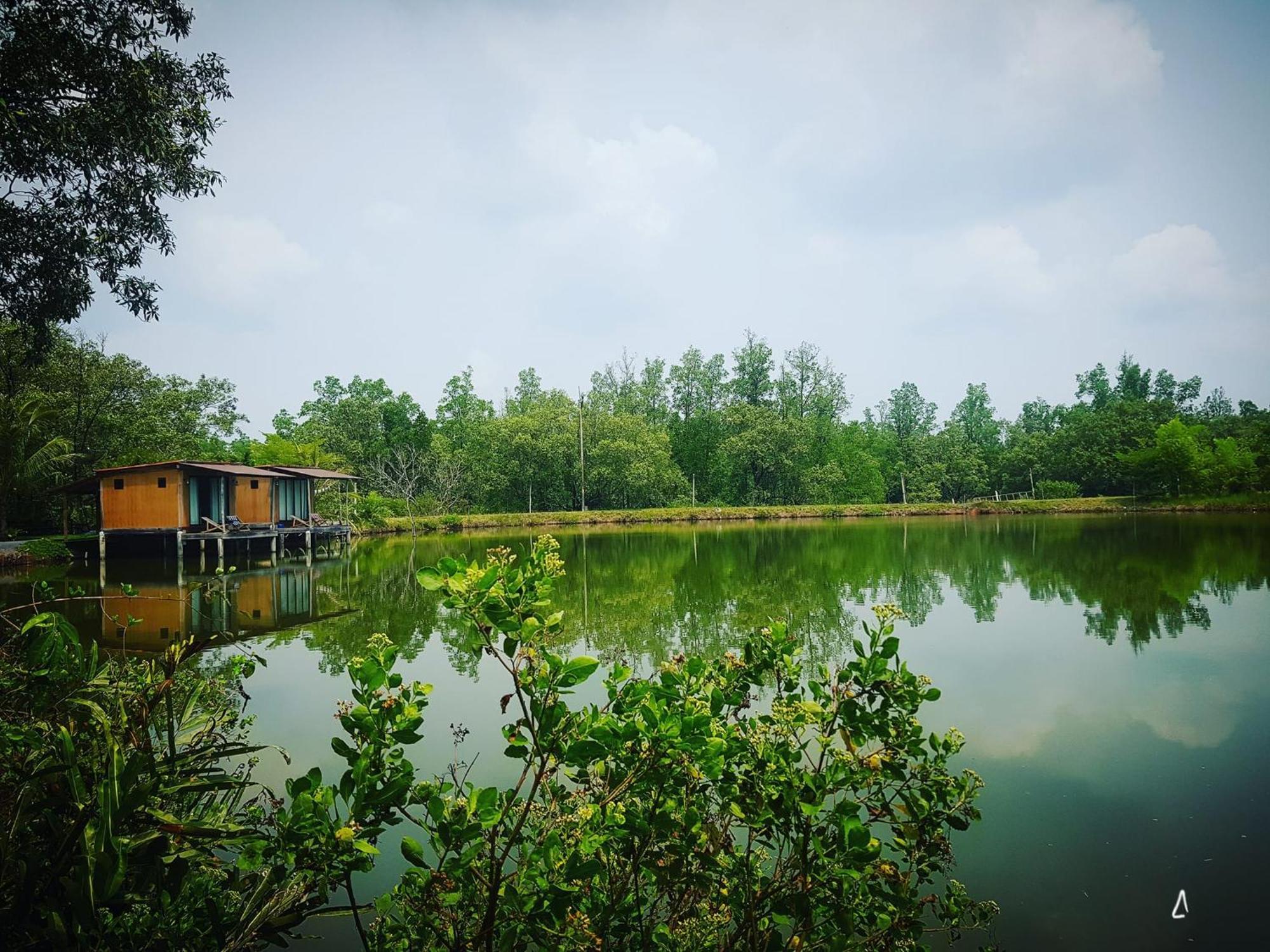 Calm At Bangphat Bor Saen Экстерьер фото