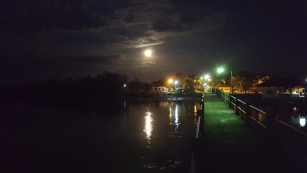 Calm At Bangphat Bor Saen Экстерьер фото